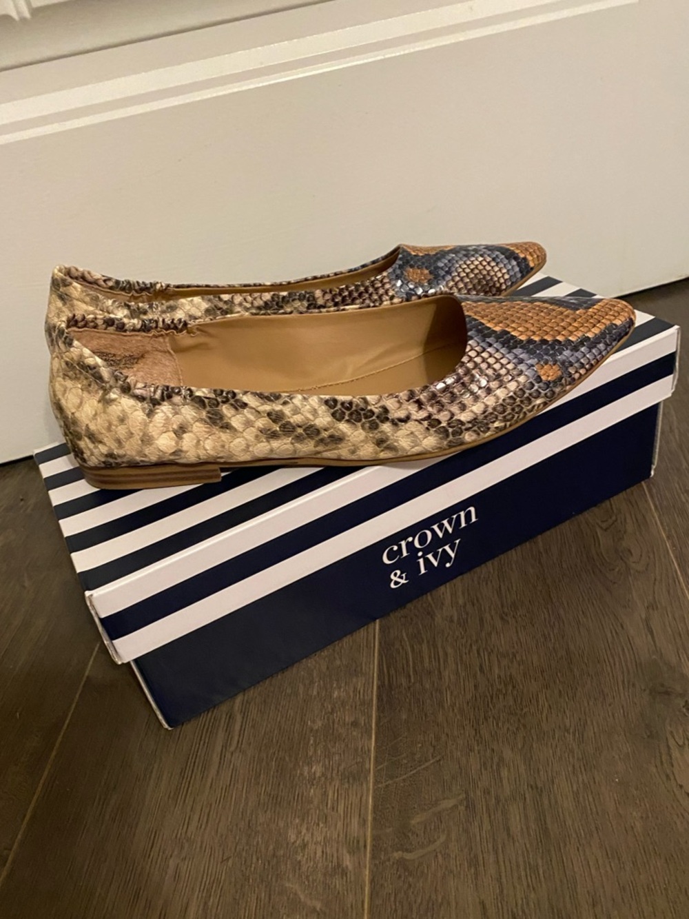 crown & ivy Snake-Print Pointed Toe Flats in Tan and Brown - Picture 2 of 8